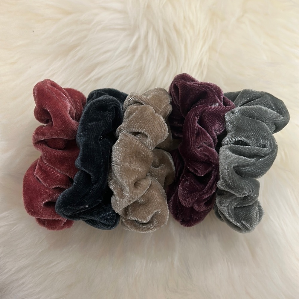pack of 5 scrunchies